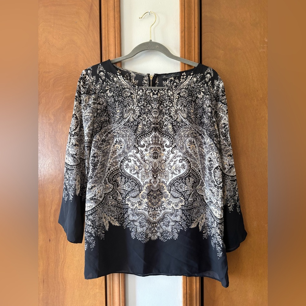 Rose & Olive Black and White Paisley Tunic Top